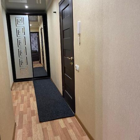 2 Комнатная Квартира, До 6 Спальных Мест Kryvy Rih Buitenkant foto