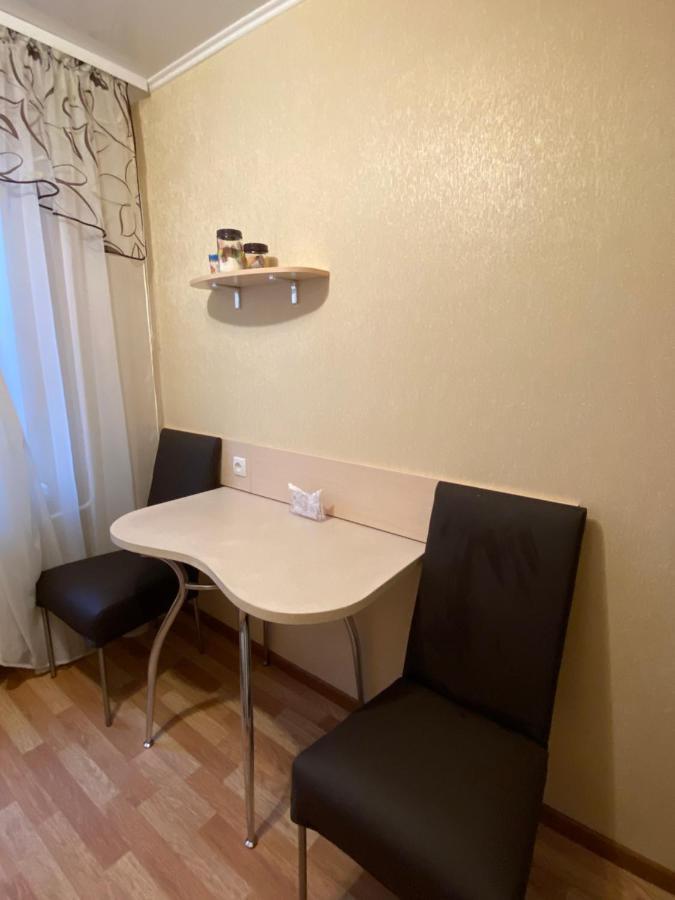 2 Комнатная Квартира, До 6 Спальных Мест Kryvy Rih Buitenkant foto